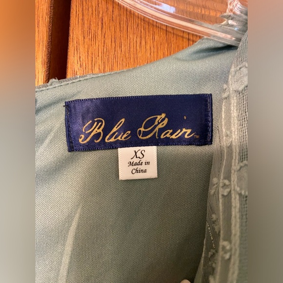 Francesca’s sparkly sage romper - Picture 4 of 4